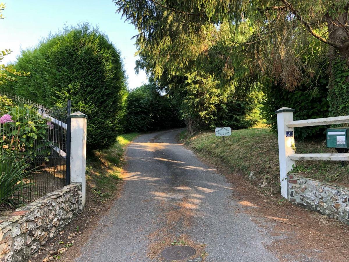 Aux Lettres Du Lavoir La Rivière-Saint-Sauveur Dış mekan fotoğraf